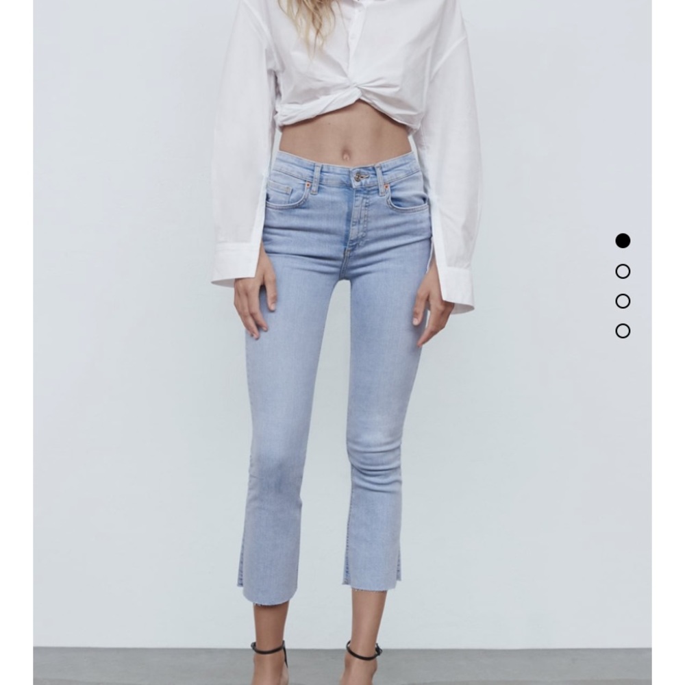 ZARA Mid-Rise flared cropped jeans